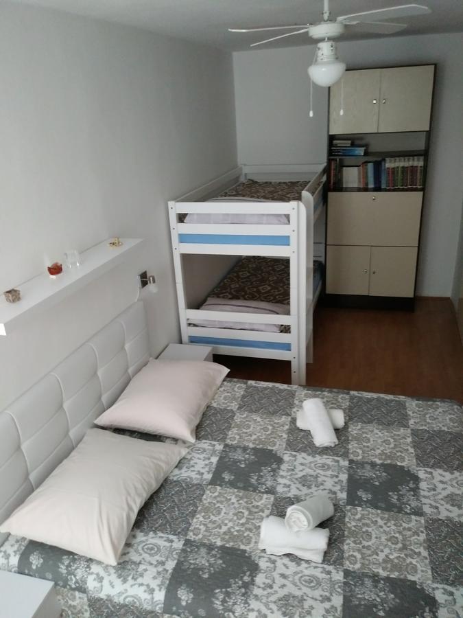 Apartment Doris Примоштен Экстерьер фото