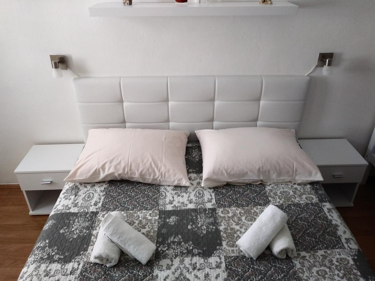 Apartment Doris Примоштен Экстерьер фото